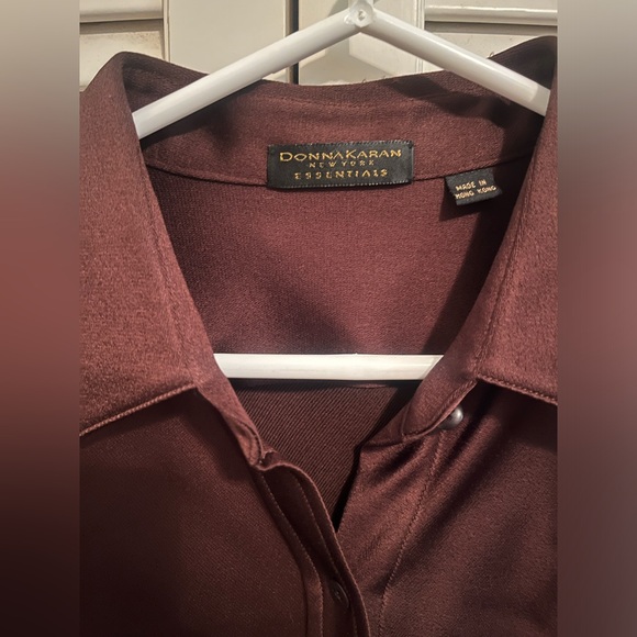 Donna Karan silk blouse. - Picture 2 of 4